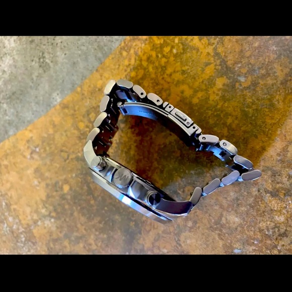 Michael Kors watches - Picture 2 of 3